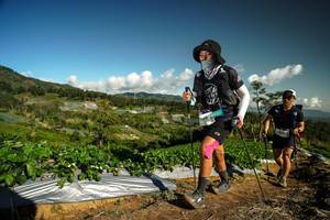 BIB: 299
                            <button type="button" onclick="openModal(19124291)" class="btn btn-primary btn-sm float-right btn-popup" data-toggle="modal" data-target=".modal-high-quality">
                        <i class="fas fa-shopping-cart"></i> Add to Cart
                    </button>
                                            <button type="button" onclick="isThisMe(19124291, true)" class="btn btn-success btn-sm float-right btn-popup btn-isme hidden" data-toggle="tooltip" data-placement="bottom" title="นี่คือรูปของคุณใช่ไหม คลิกที่นี่เพื่อเอาเข้าอัลบั้ม">
                        <i class="fas fa-plus"></i> Add to album
                    </button>
                    <button type="button" onclick="isThisMe(19124291, false)" class="btn btn-warning btn-sm float-right btn-popup btn-isnotme hidden">
                        <i class="fas fa-ban"></i> Remove from album
                    </button>